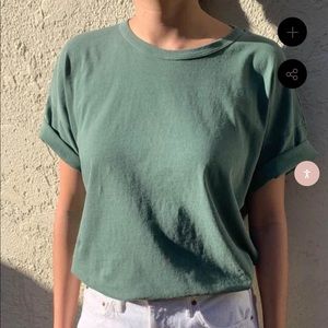 Le Bon Shoppe Her Tee in Moss